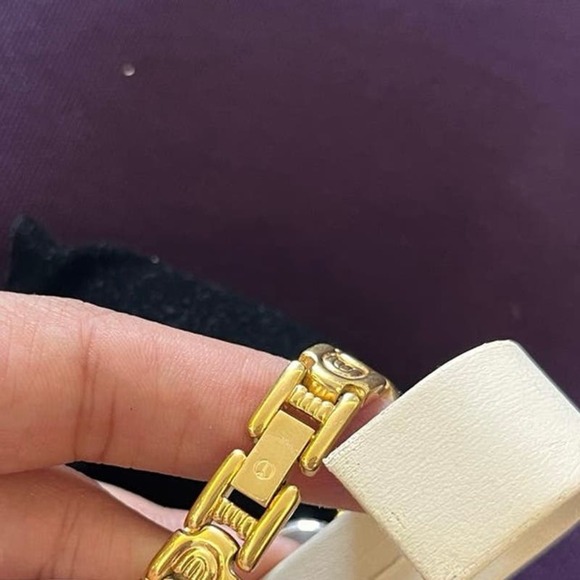 Gorgeous Mathey Tissot Gold Toned Wriswatch - Picture 4 of 4